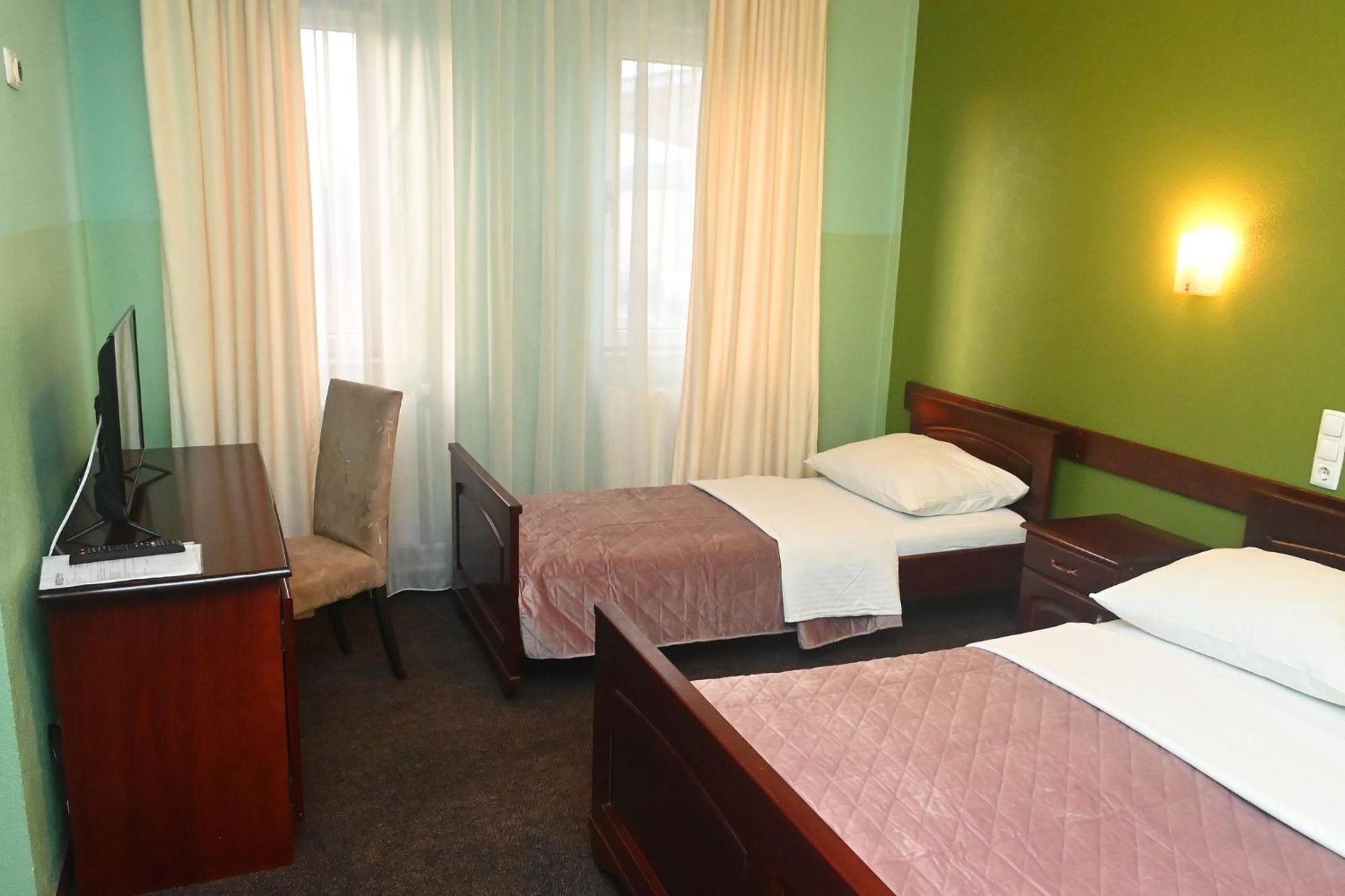Motel Atlantis ปรีเยดอร์ ภายนอก รูปภาพ