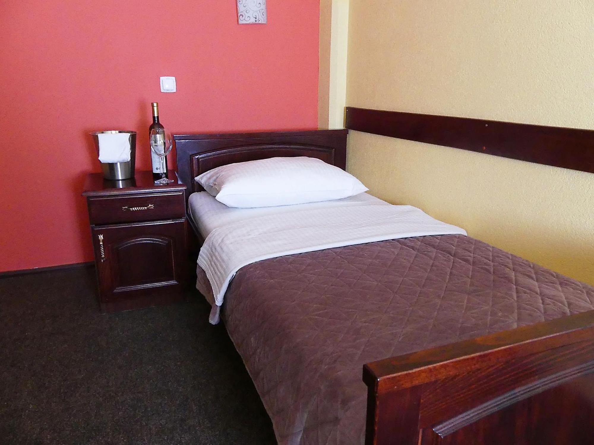 Motel Atlantis ปรีเยดอร์ ภายนอก รูปภาพ